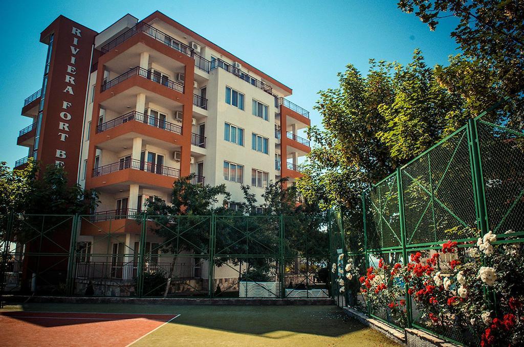 Gt Riviera Fort Beach Apartments Равда Экстерьер фото